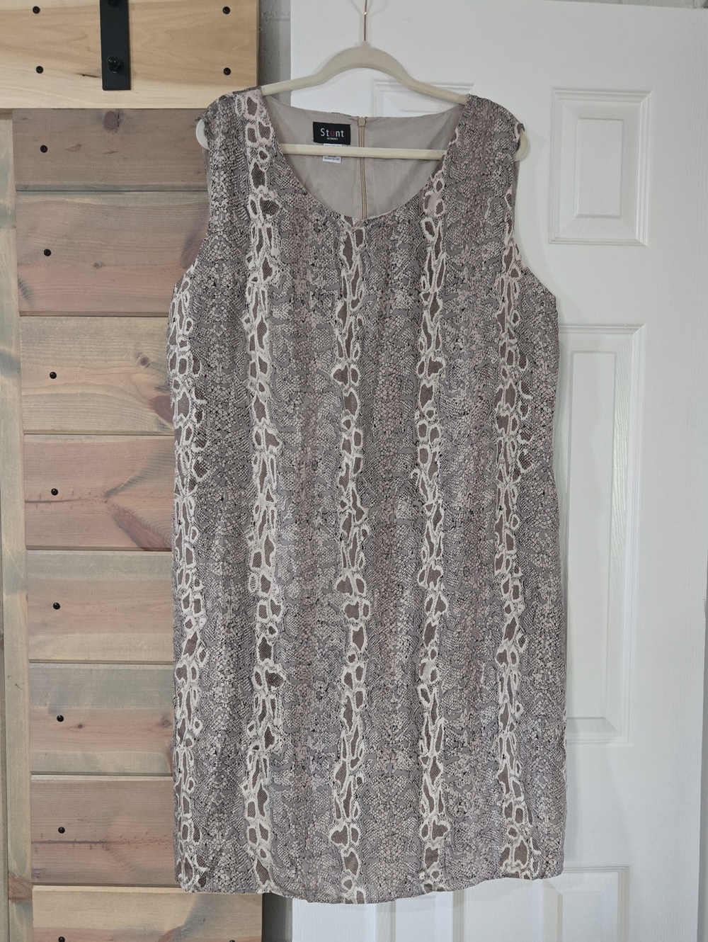 Stunt Woman Silk Dress Animal Print Midi Plus Size 2X